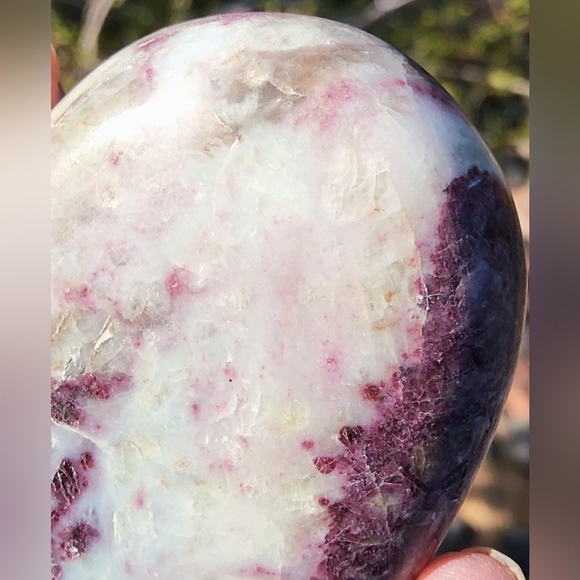 Stunning Pink Tourmaline Carved Puffy Heart - Picture 6 of 14